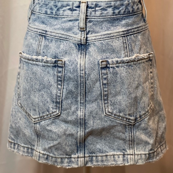 Abercrombie and Fitch Acid Wash Denim Mini Skirt Size 2 - Picture 4 of 10